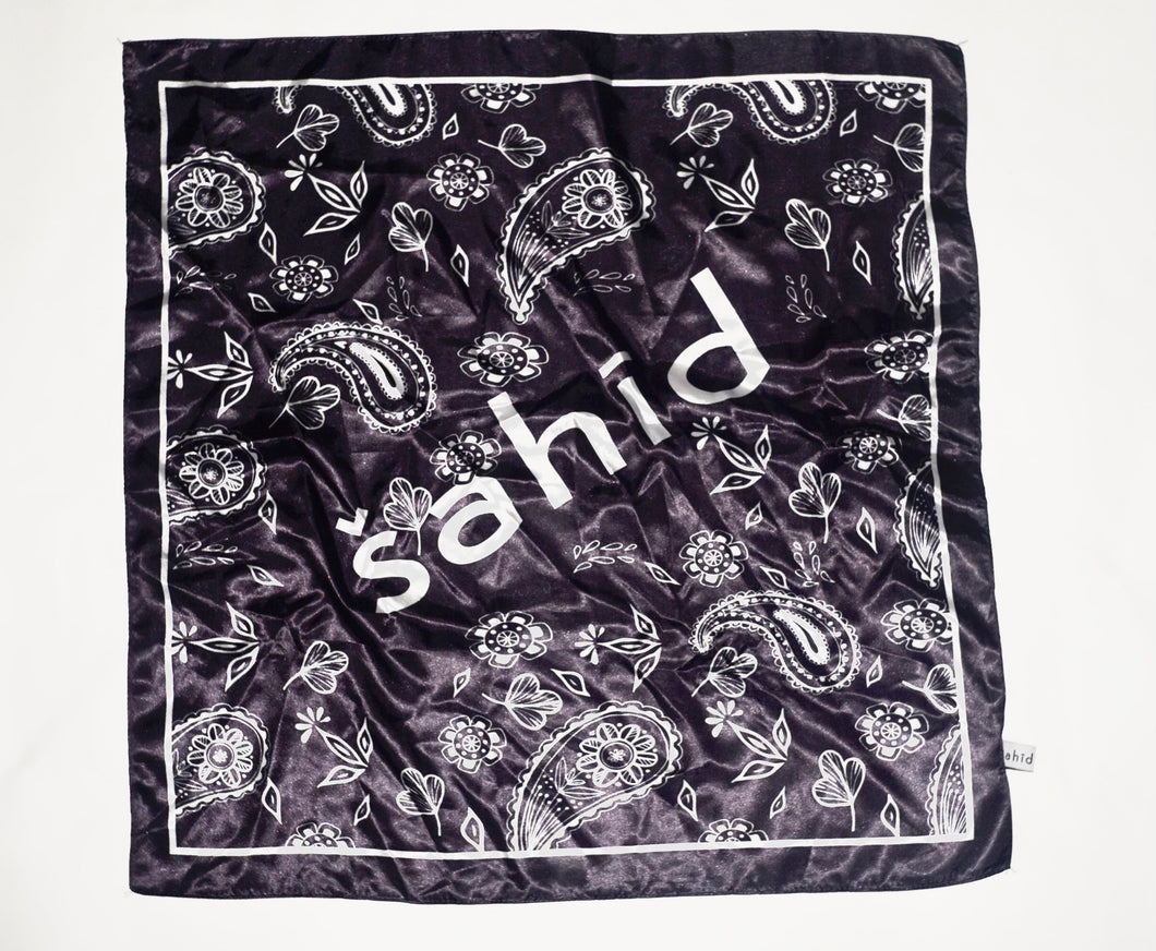 paisley motif scarf